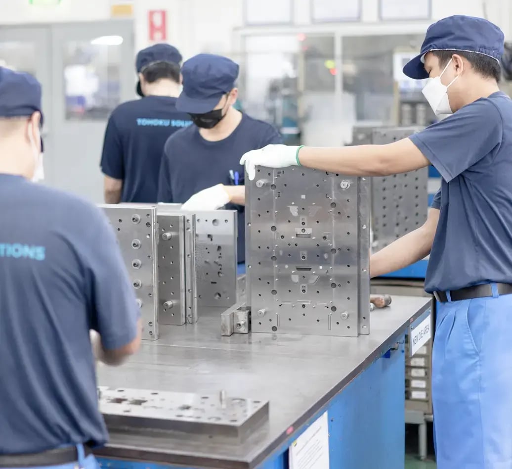 plastic-injection-metal-stamping